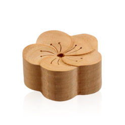 Wooden Flower Essential Oil Diffuser in Three Different Types by Garden of Alice